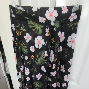 Boutique black floral skirt